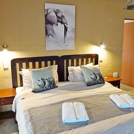 Tau @ Kruger Villa Marloth Park Ngoại thất bức ảnh